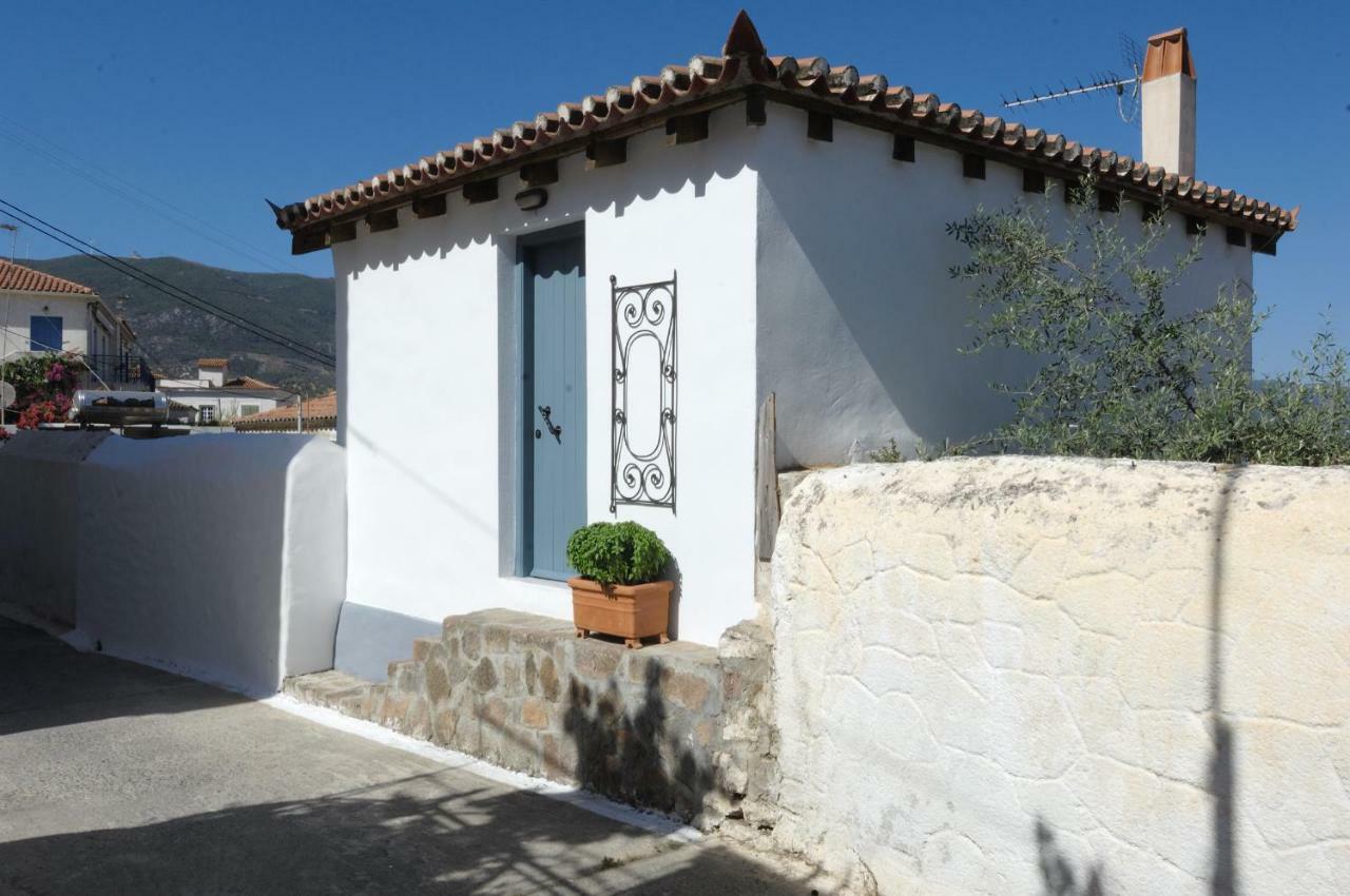 Anemone Residence Poros Town Екстериор снимка